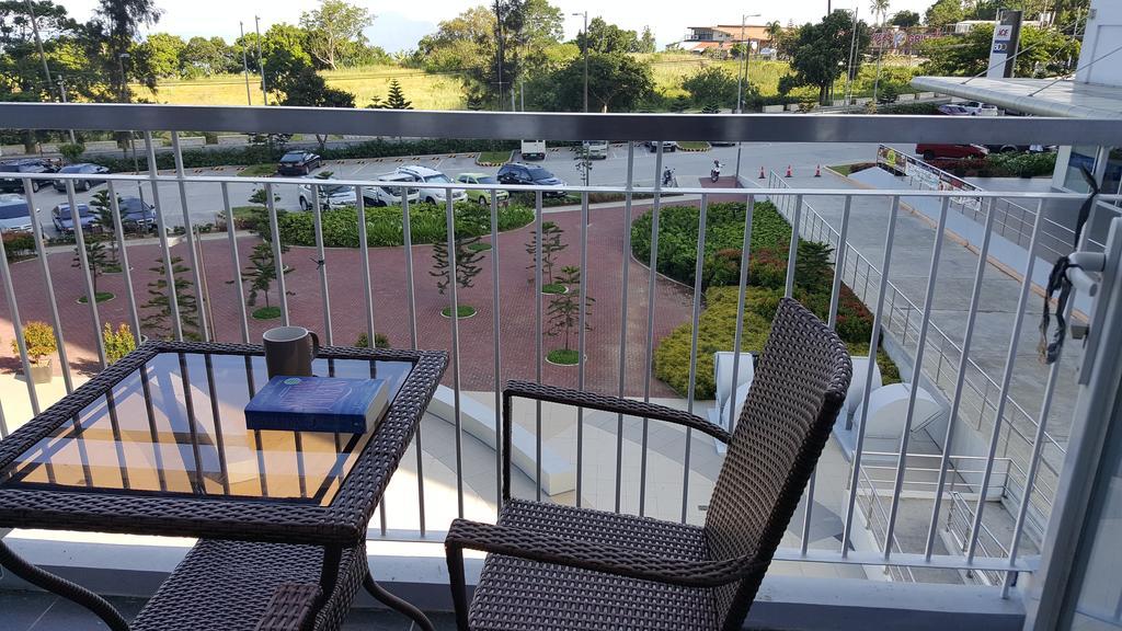 Apartamento Relaxing Wind Tagaytay City Exterior foto